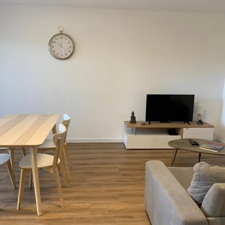 Appartement F2 Centre De Mandelieu Les Nympheas *